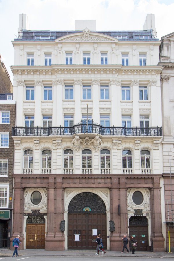 Lloyds and Visa Settled $750,000 in USDC. Read the Pilot, Not the Headline.