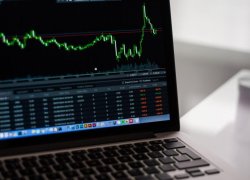 How to Read Crypto Candlestick Charts (and What the Shapes Don’t Prove)